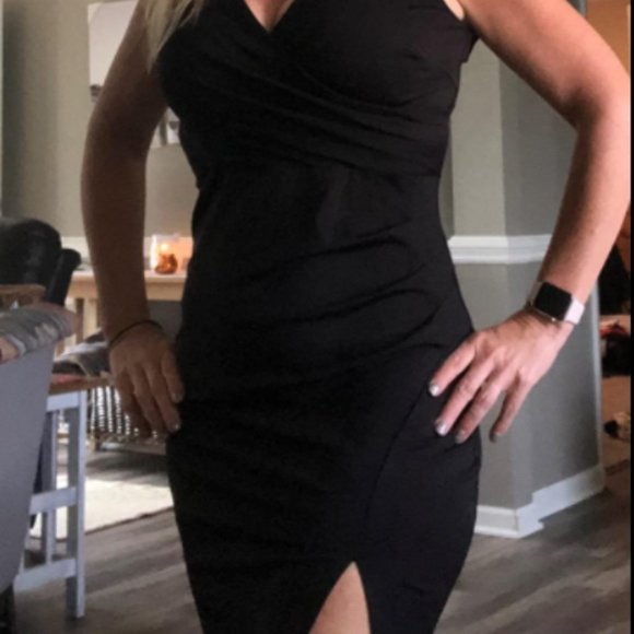 Women Sleeveless V Neck Split Long Black Dress - Picture 3 of 4